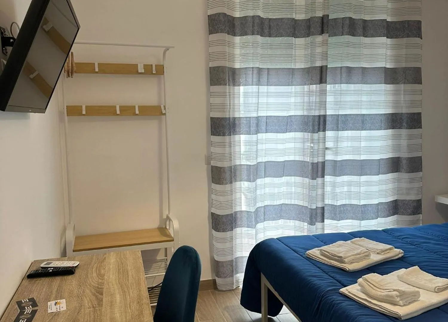 B&B Zelia Napoli 나폴리